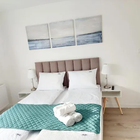 ゲストハウス Aniela ミエンジズドロイェ